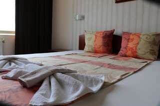 Отель Shipka IT Hotel Шипка Двухместный номер с 1 кроватью или 2 отдельными кроватями-7